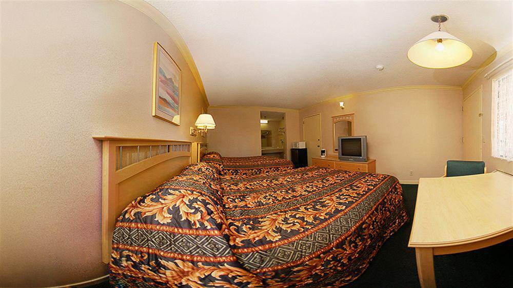 Travelodge By Wyndham Motel Pasadena